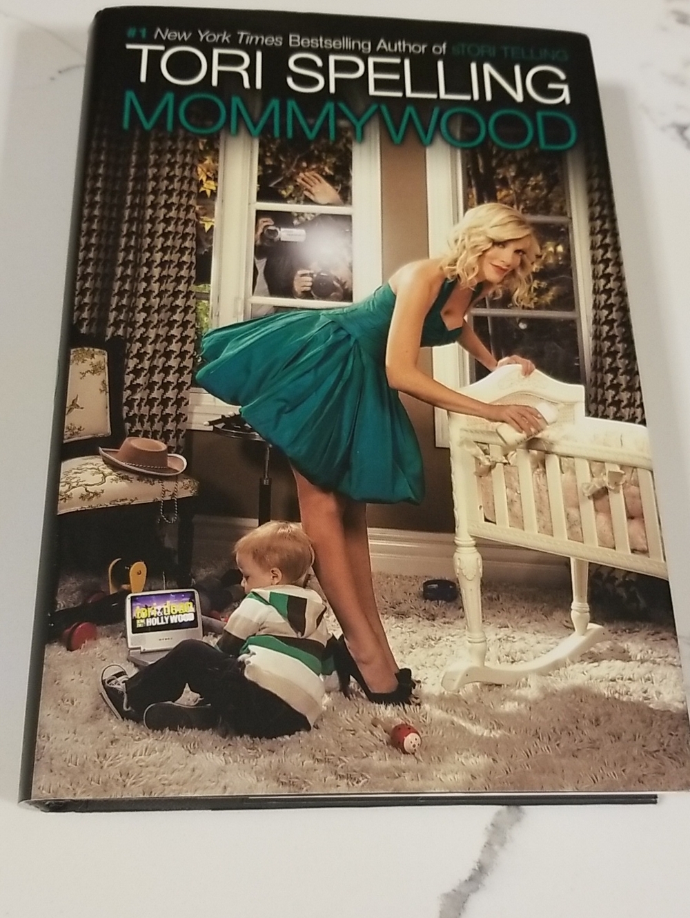 Tori Spelling Mommywood Hardcover book